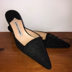 MANOLO BLAHNIK black mule heels